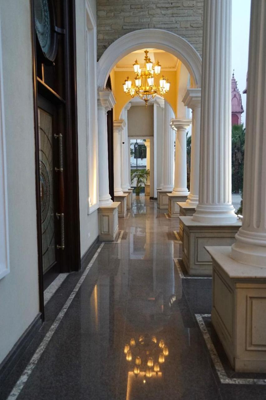 Anntilia Inn Ludhiana Zewnętrze zdjęcie